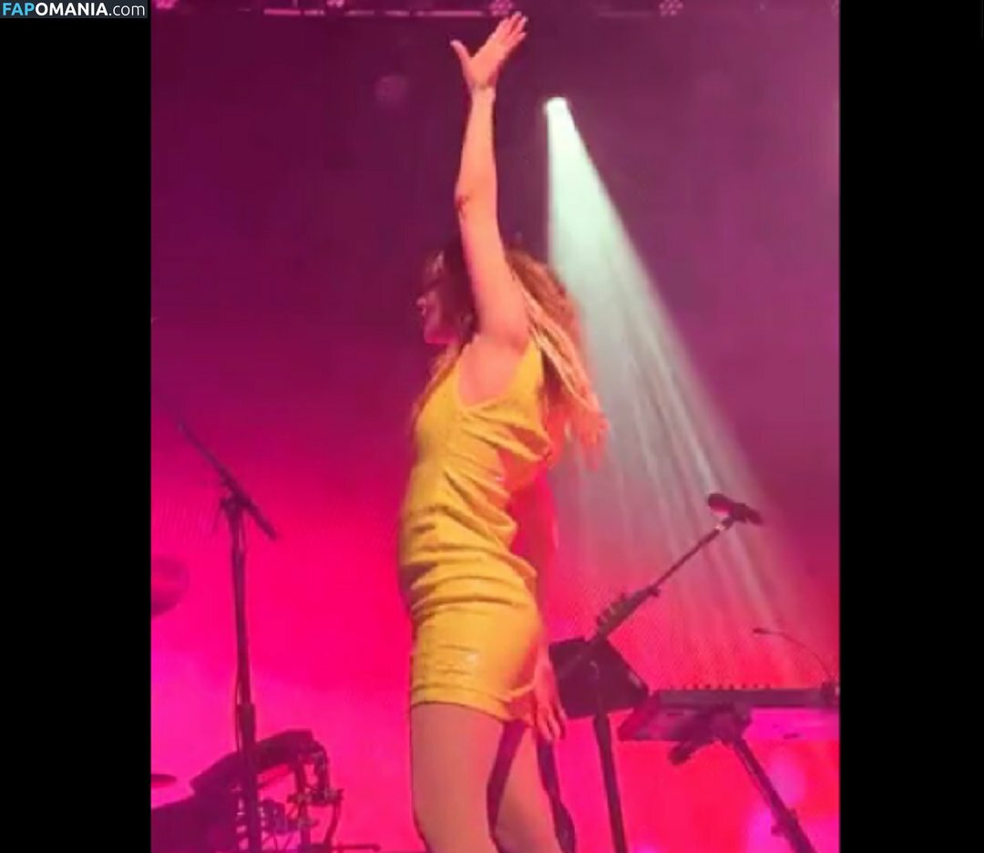 Lauren Mayberry / laurenevemayberry Обнажённый OnlyFans  Утёкшее фото #591