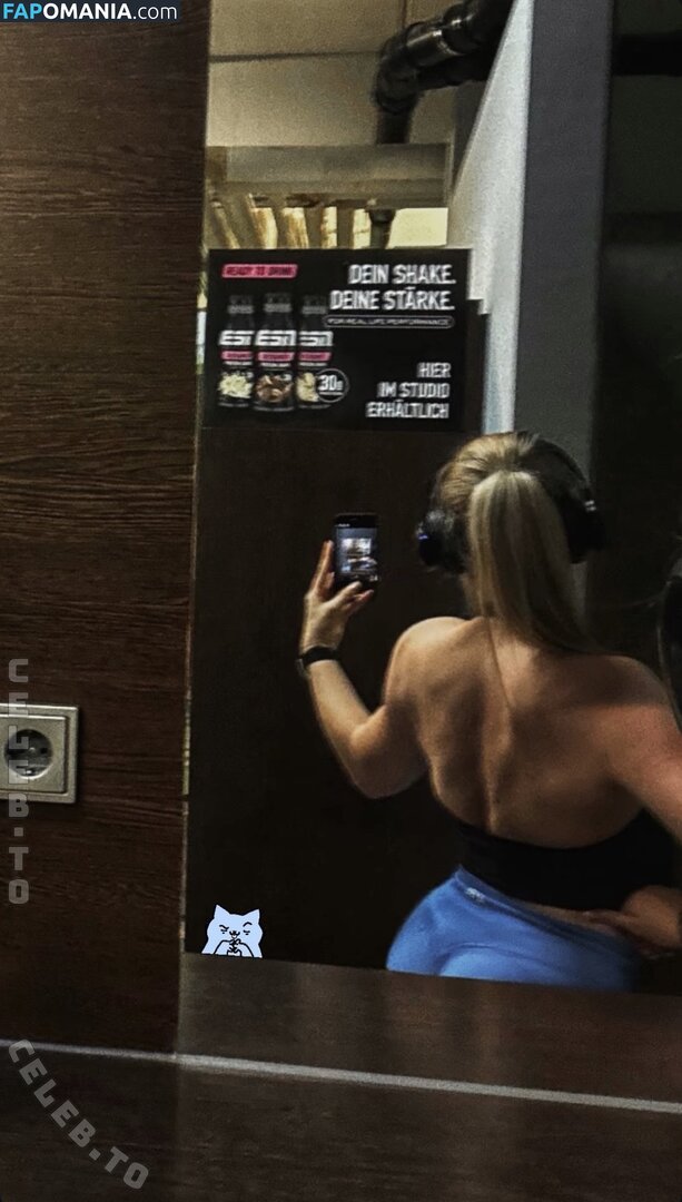 Lavrasophie / getfitbylaura / https: Обнажённый OnlyFans  Утёкшее фото #7