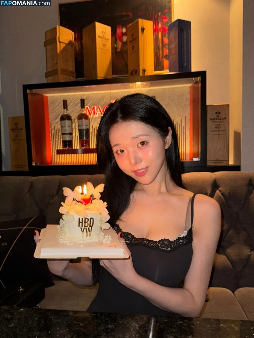 Lee Yeon-woo / yeonwooahh / yonu1201 / 이연우 | Yonu Kuro | yonu_kuro Обнажённый OnlyFans  Утёкшее фото #1