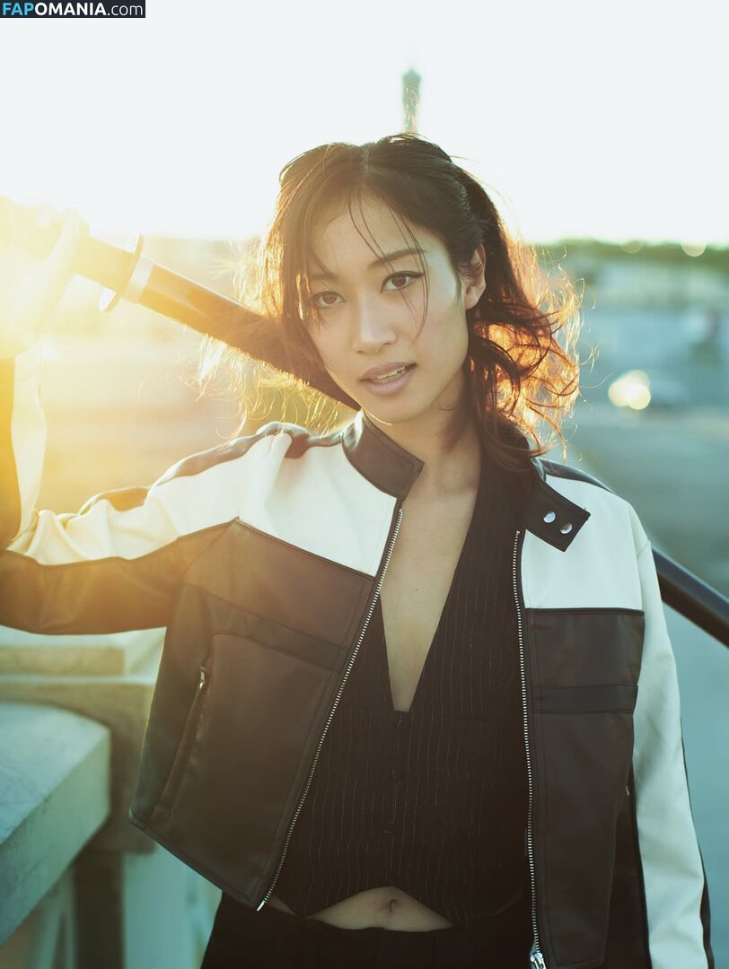 Famous Asian tiktoker / Leenda Dong / leendadong / leendaphotodumps Обнажённый OnlyFans  Утёкшее фото #4