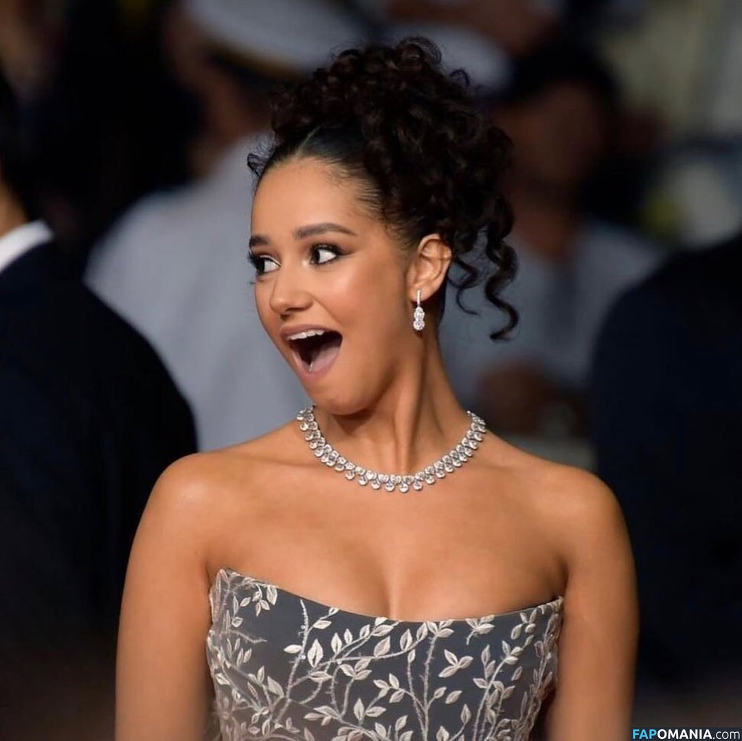 Lena Mahfouf / Lena Situations / lenaanderson / lenamahfouf / lenasituations Обнажённый OnlyFans  Утёкшее фото #21