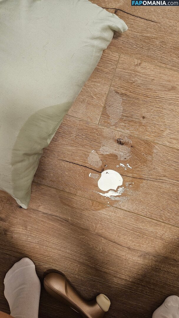 kalemia / lil_hanne / lilhanne Обнажённый OnlyFans  Утёкшее фото #379