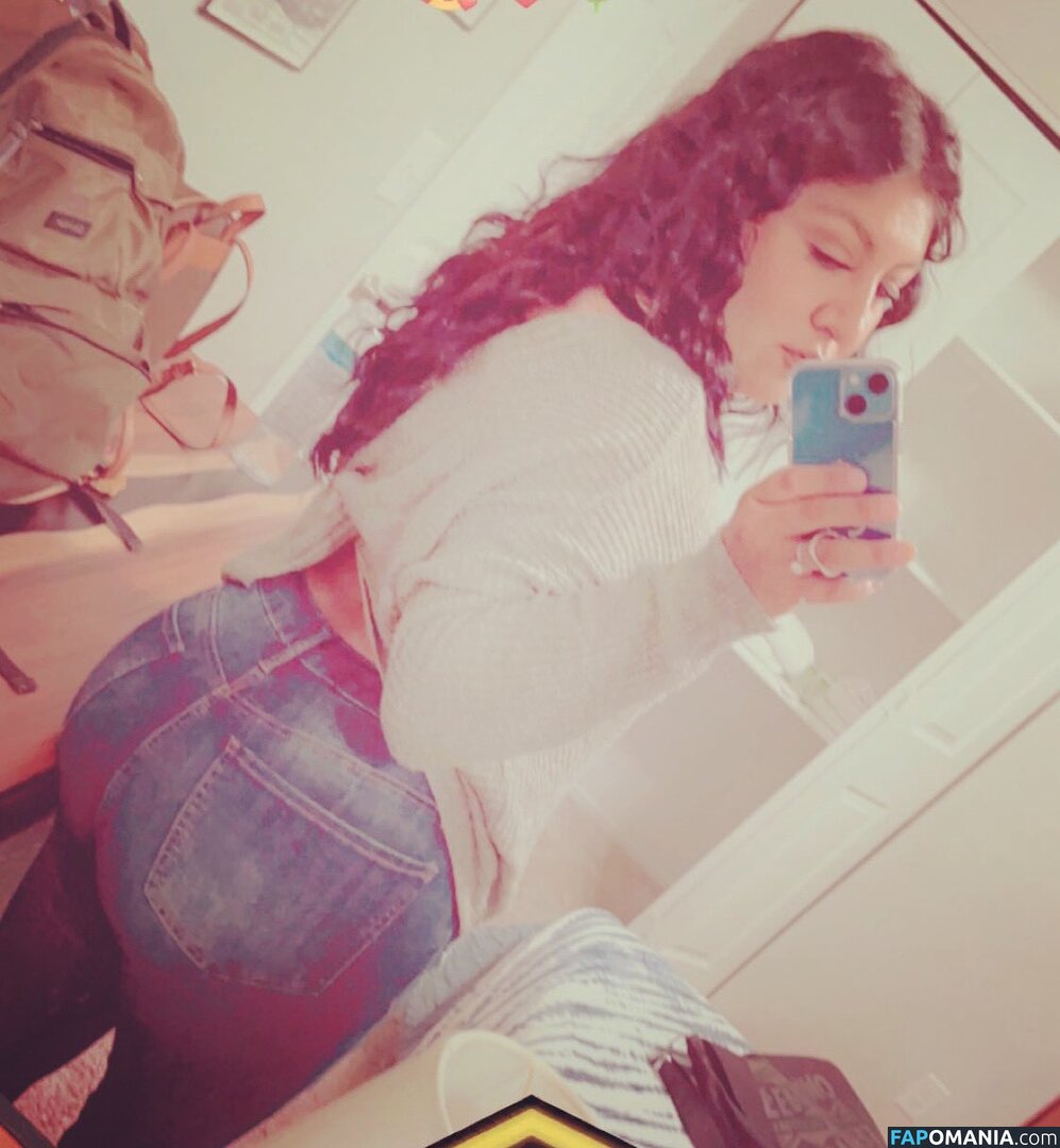 Abigail Lopez / Lily / lily69699 Обнажённый OnlyFans  Утёкшее фото #4