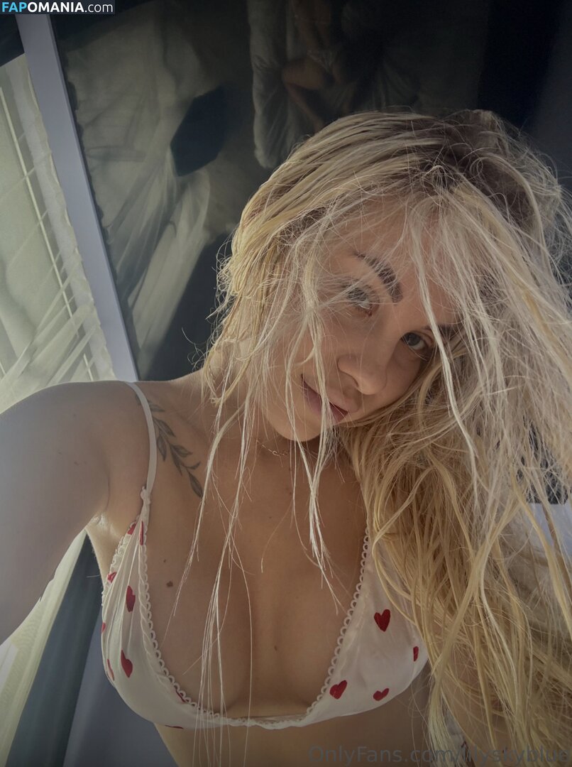 lilyskyblue / lizzkiax / lizzkyiax / user631104661652 Обнажённый OnlyFans  Утёкшее фото #22