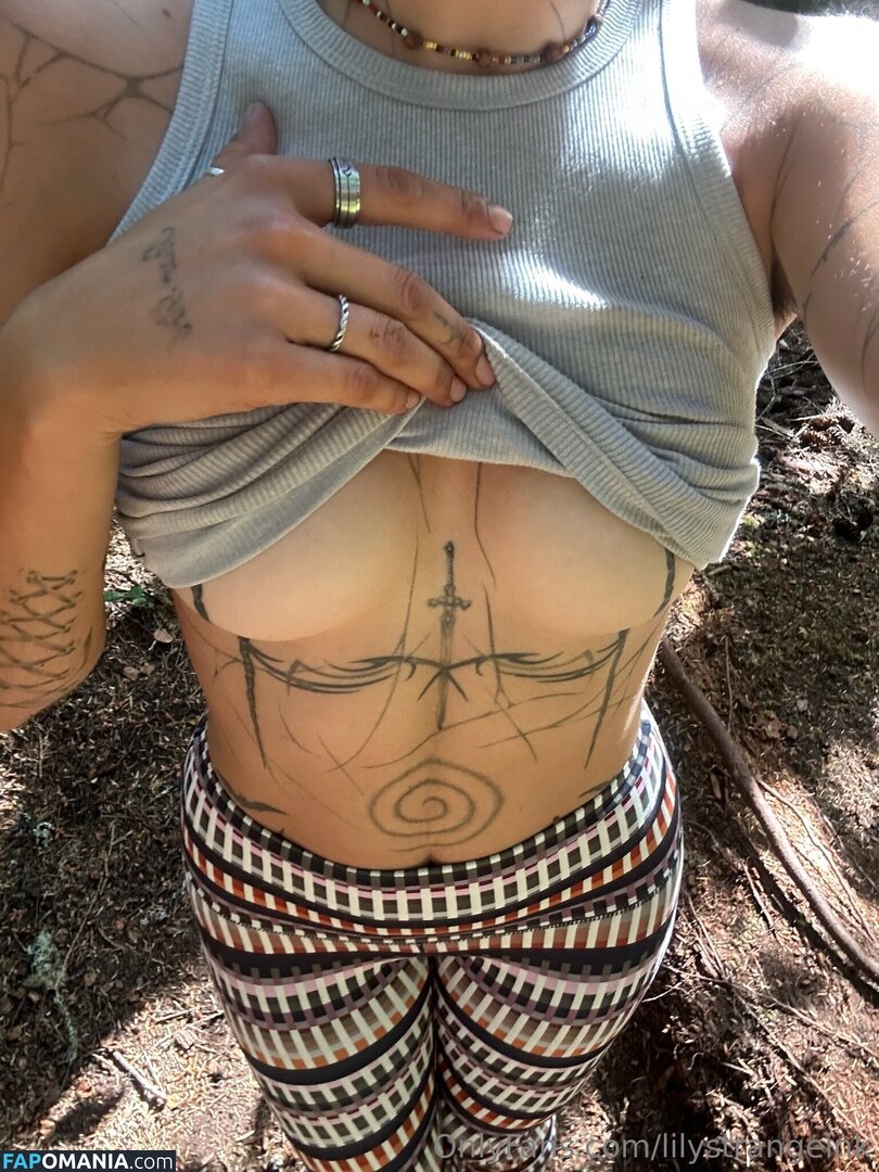 LilystrangeInk / lilystrange.ink Обнажённый OnlyFans  Утёкшее фото #13