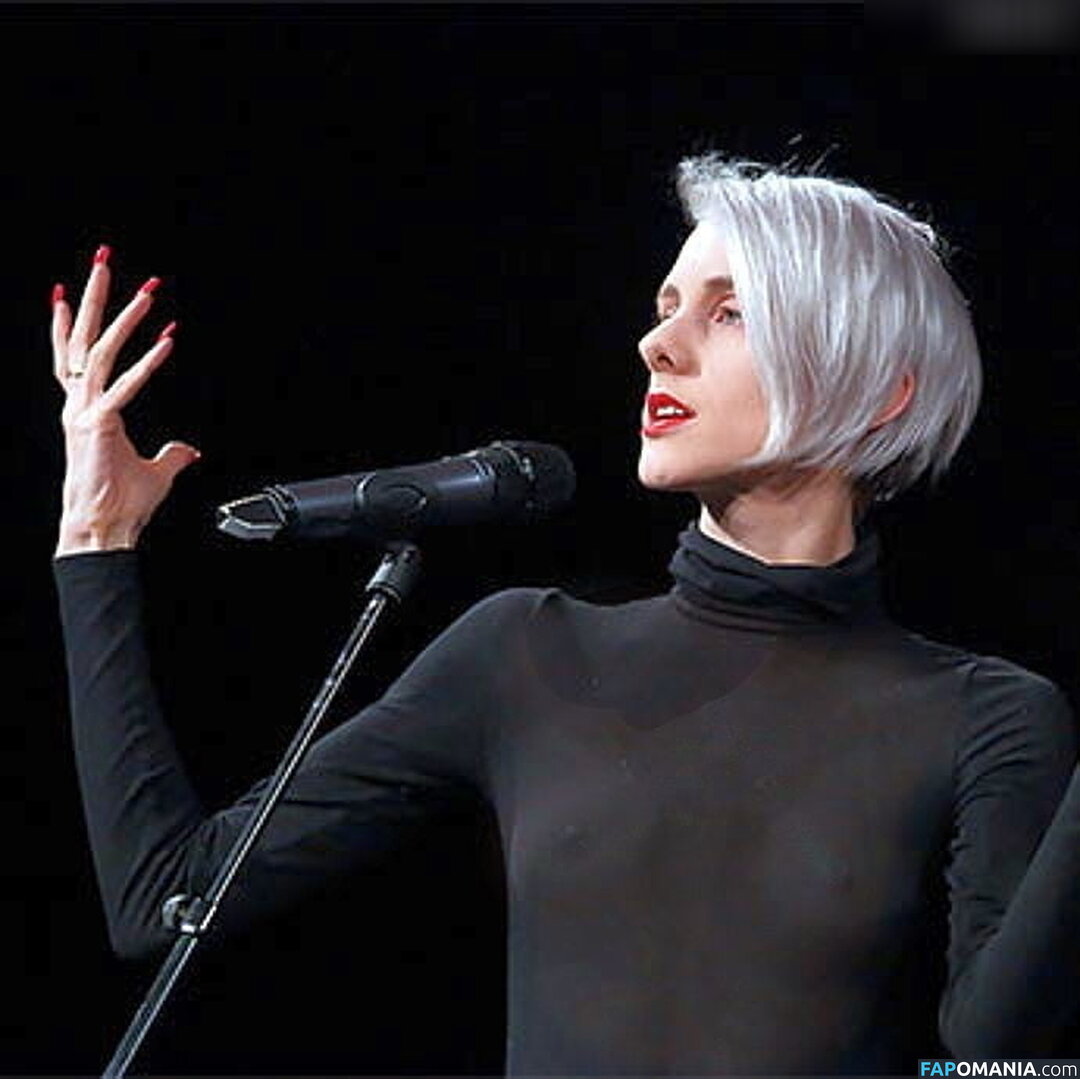 Lisa Eckhart / fraueckhart Обнажённый OnlyFans  Утёкшее фото #23