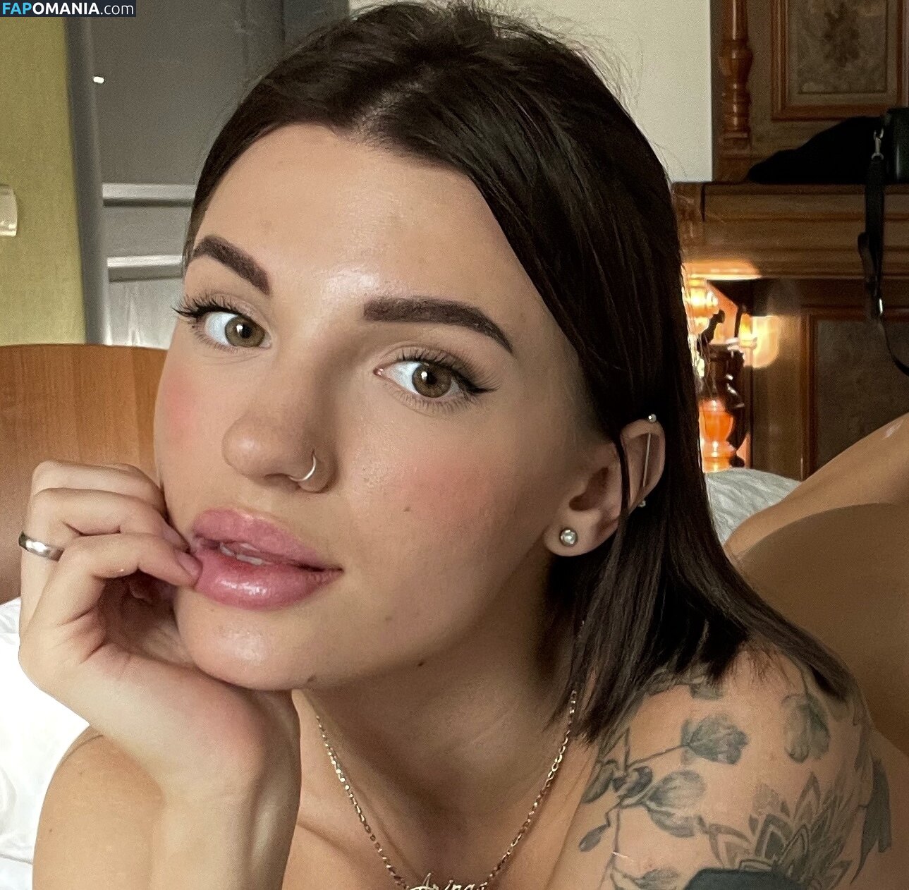 lisaero / lisaerojames / xxvasilisa Обнажённый OnlyFans  Утёкшее фото #3