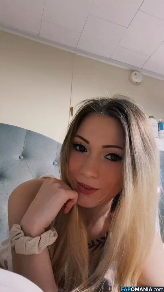 Little Momma / Littleemommaa21 / littlee.mommaa23 / littleemommaa23 Обнажённый OnlyFans  Утёкшее фото #17