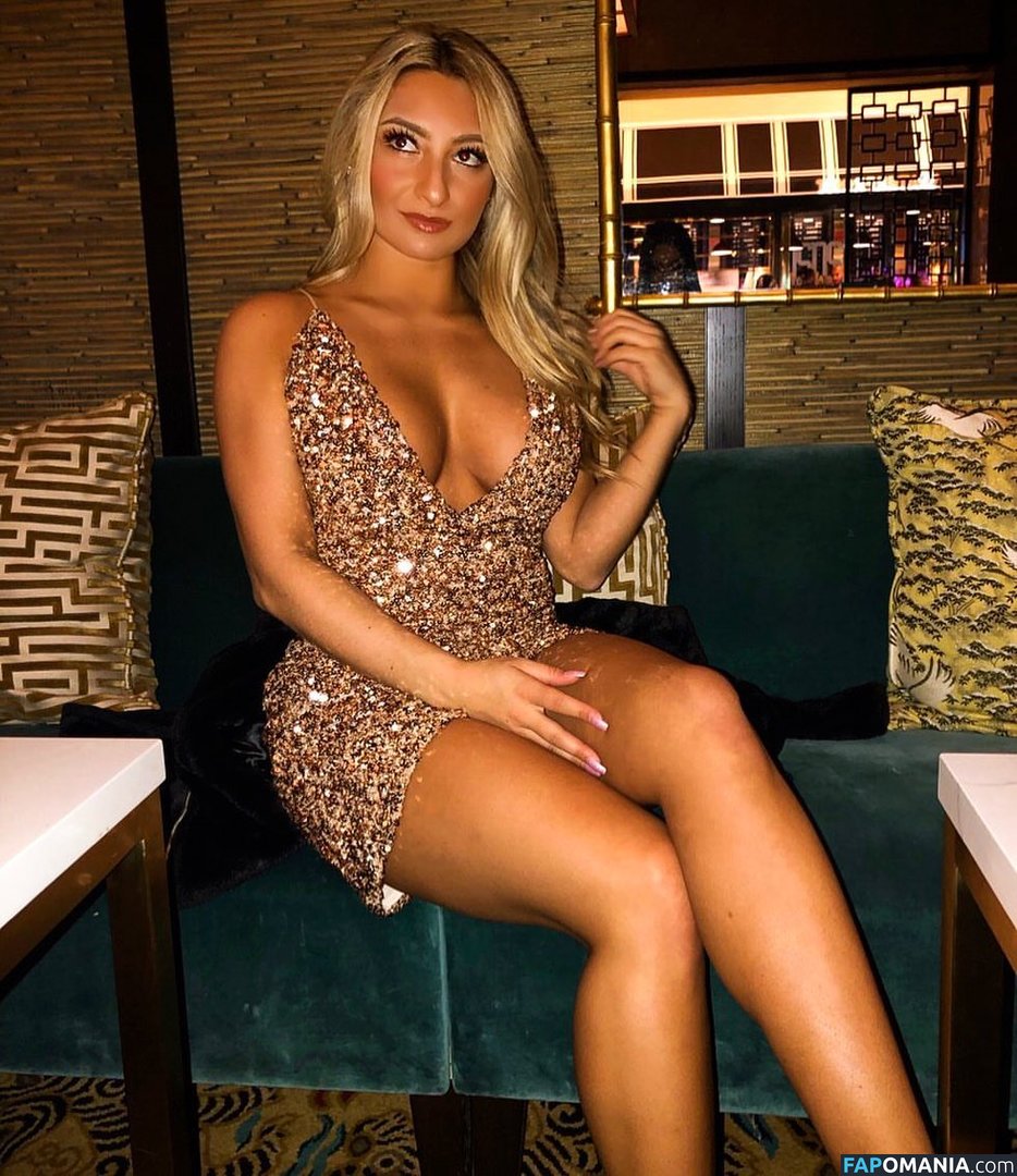 Lizzy Decologero Обнажённый OnlyFans  Утёкшее фото #11