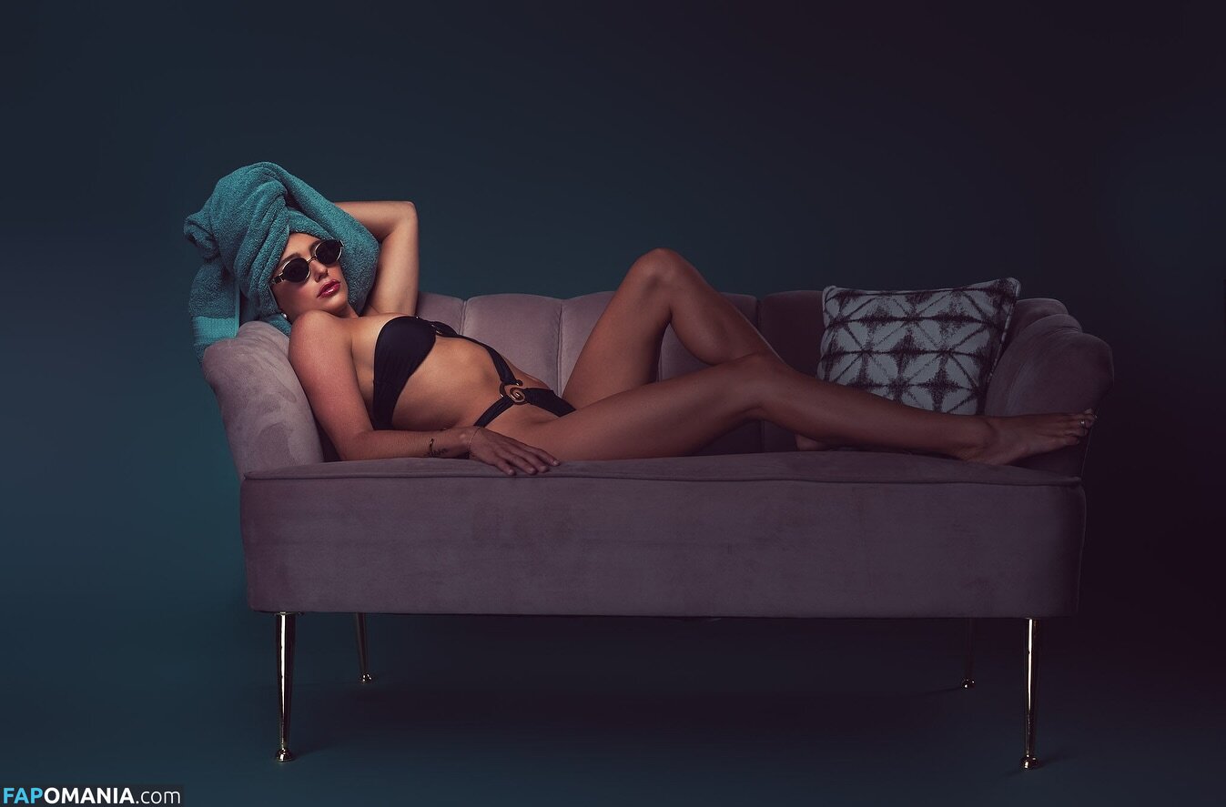 Logan Vaughan / Logan.grace / LoganGraceVaug1 / logan.grace16 Обнажённый OnlyFans  Утёкшее фото #9