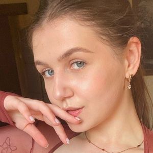 Lola Taylor