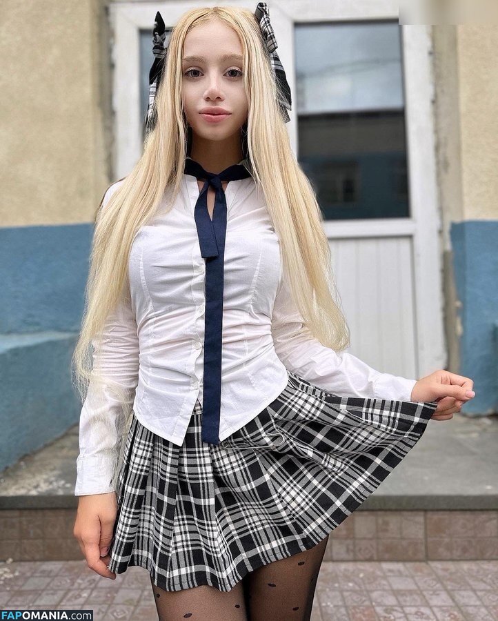 Belaofficial / LoLiBela / lolibela_2 / lovebela Обнажённый OnlyFans  Утёкшее фото #47