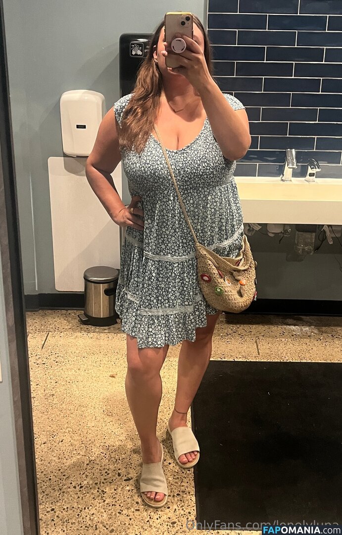 lonelyluna / yourlonelyluna Обнажённый OnlyFans  Утёкшее фото #15