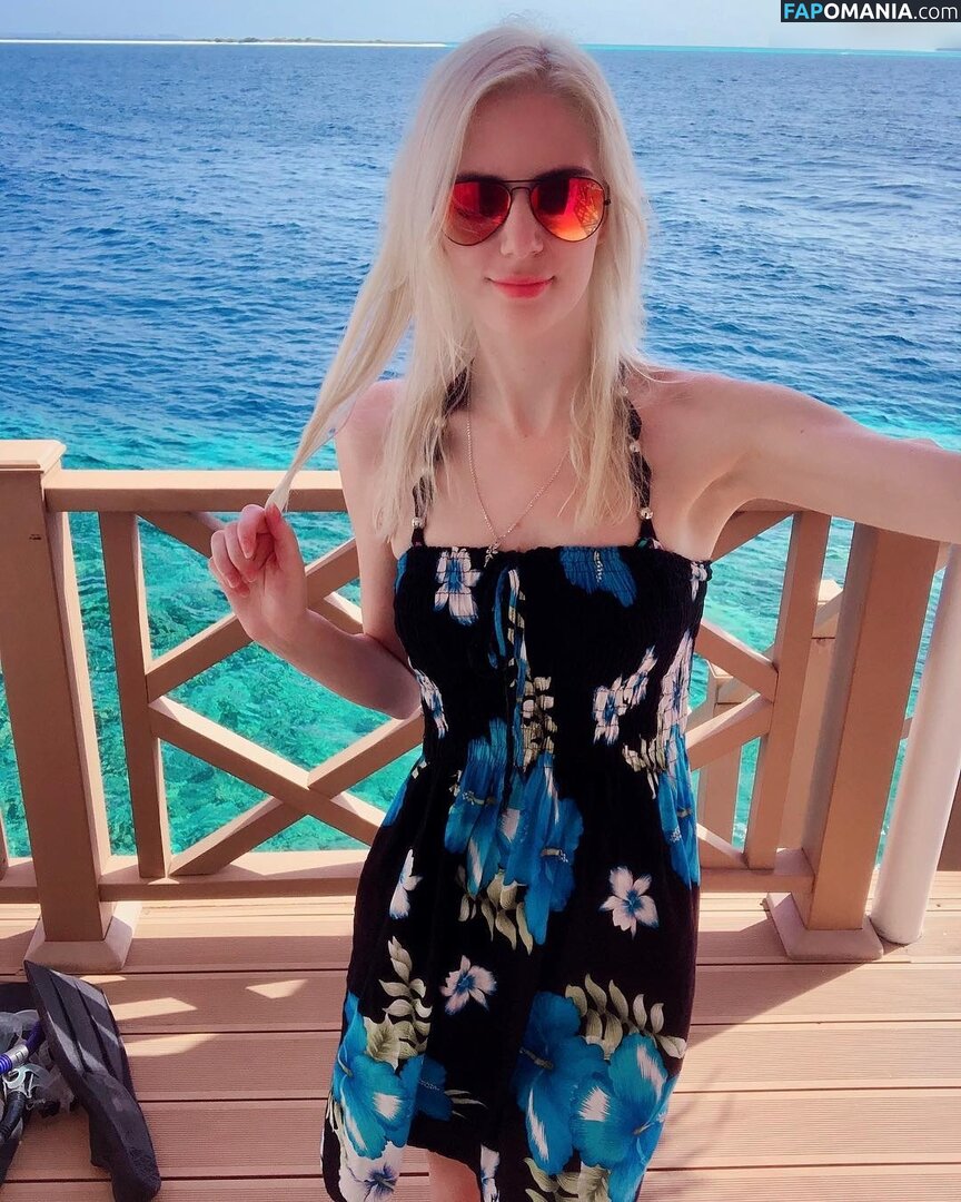 Lory / loorybbyg / vinoogeile Обнажённый OnlyFans  Утёкшее фото #3