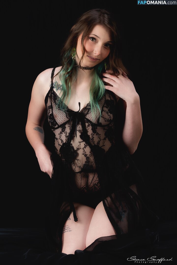 Luckicharmed / lucki.charmed Обнажённый OnlyFans  Утёкшее фото #7