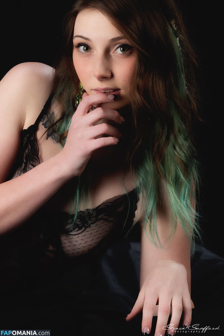 Luckicharmed / lucki.charmed Обнажённый OnlyFans  Утёкшее фото #10