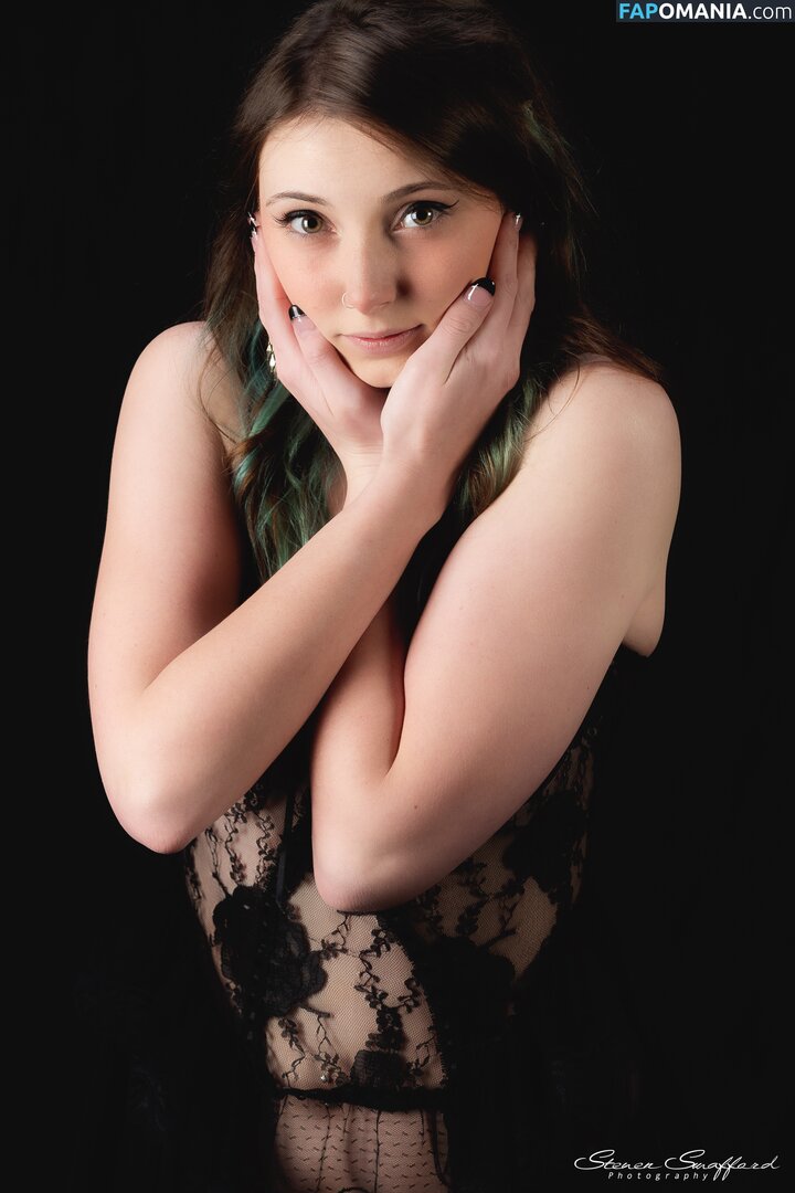 Luckicharmed / lucki.charmed Обнажённый OnlyFans  Утёкшее фото #17