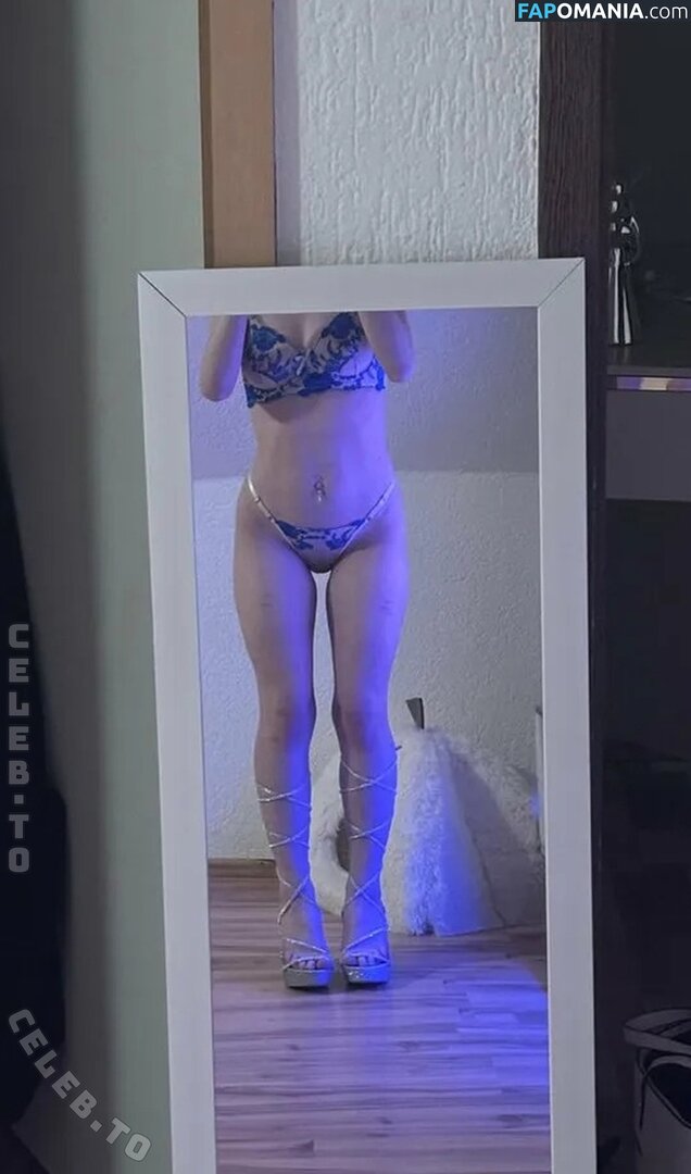 Lucy Müller / https: / luisaahartmann / luisaamachtfaxxen / luisahartmann Обнажённый OnlyFans  Утёкшее фото #6