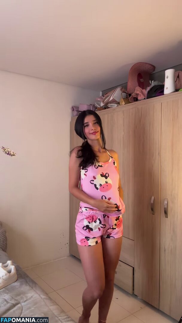Luisa Valencia / lu_valenciaz Обнажённый OnlyFans  Утёкшее фото #8