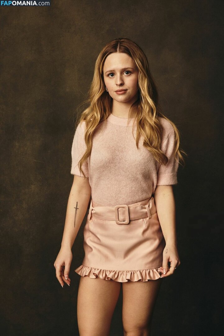 Lulu Wilson / luluswilson Обнажённый OnlyFans  Утёкшее фото #10