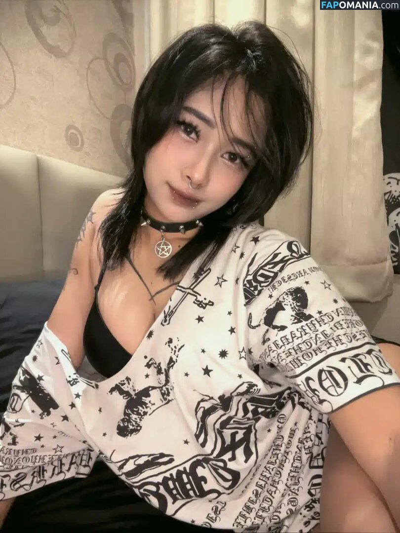 Luna Domsyou Обнажённый OnlyFans  Утёкшее фото #5