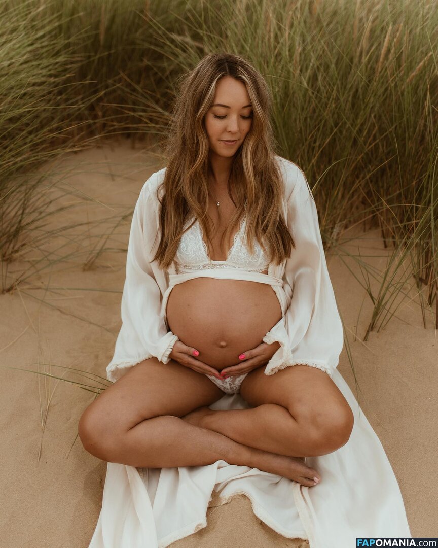 Lydia Hewitt / lydiahewittlee Обнажённый OnlyFans  Утёкшее фото #11