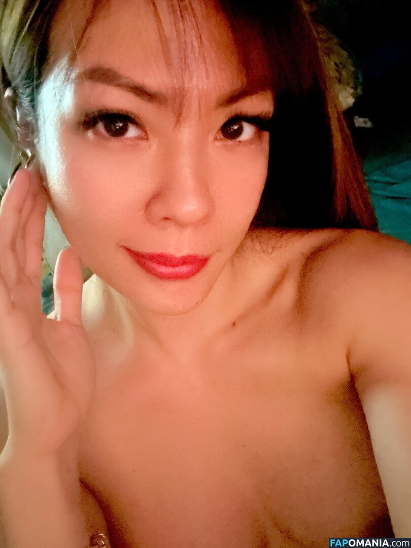 Lynnie Cai / LynnieChua / lynniecai Обнажённый OnlyFans  Утёкшее фото #2