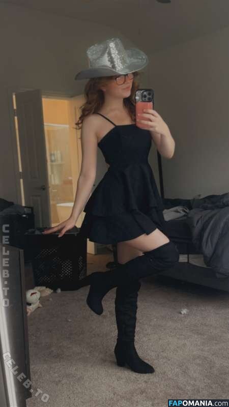 Lyssaurora / https: Обнажённый OnlyFans  Утёкшее фото #477