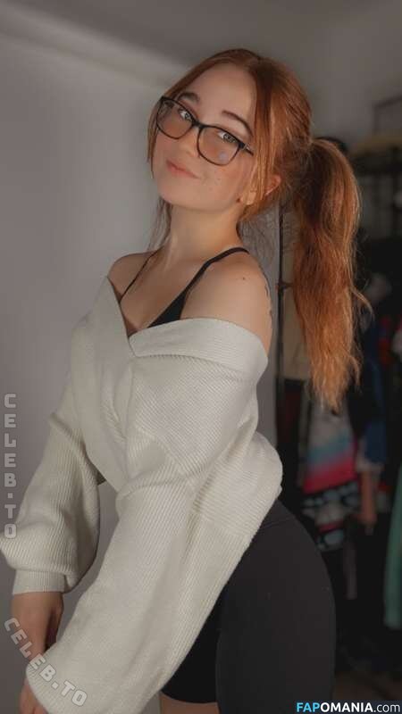 Lyssaurora / https: Обнажённый OnlyFans  Утёкшее фото #534