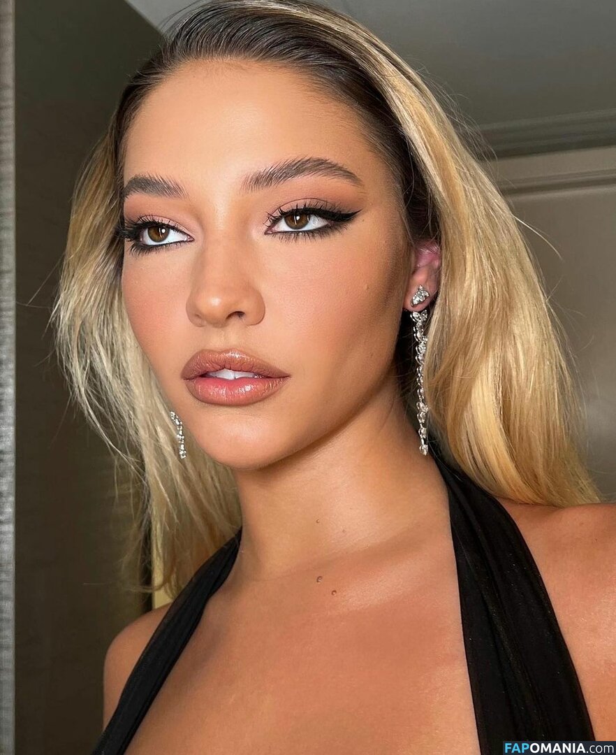 Madelyn Cline / madelyncline Обнажённый OnlyFans  Утёкшее фото #269