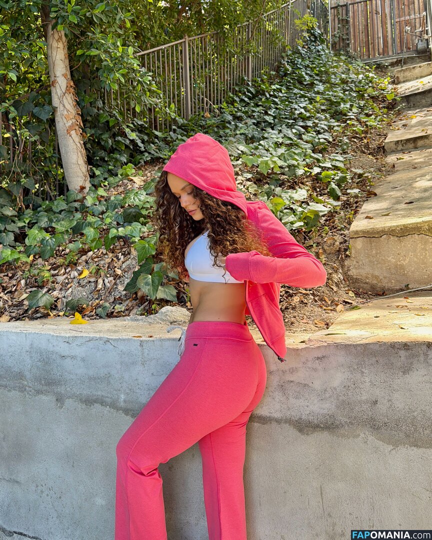 Madison Pettis / madisonpettis Обнажённый OnlyFans  Утёкшее фото #577