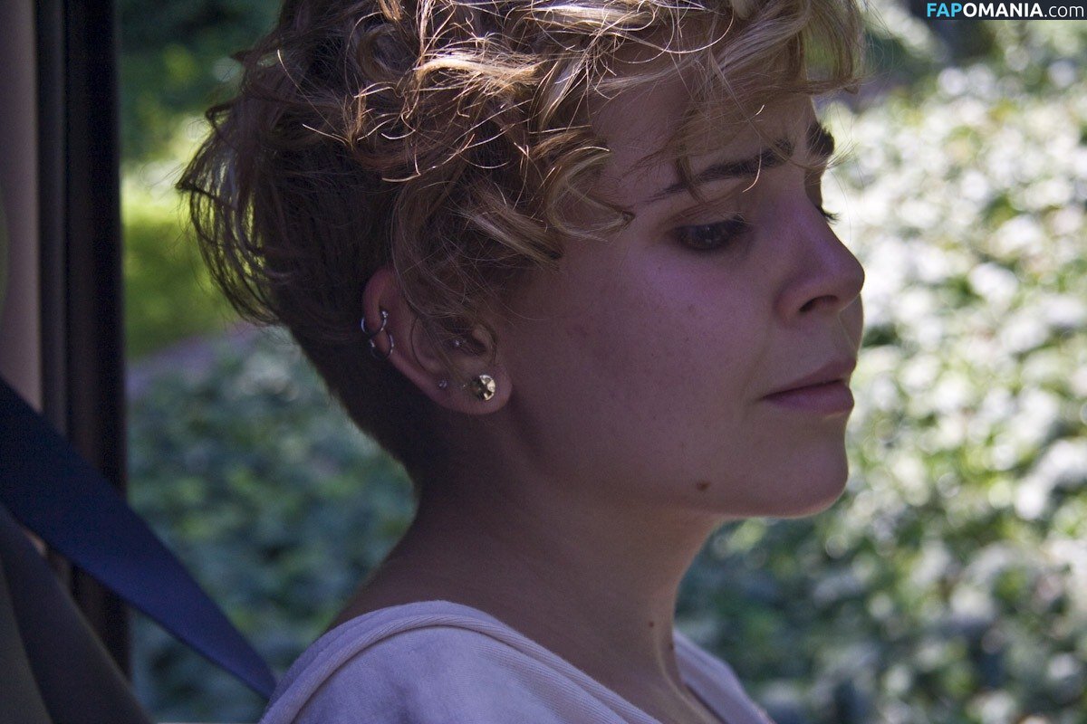 Mae Whitman / mistergarf Обнажённый OnlyFans  Утёкшее фото #9