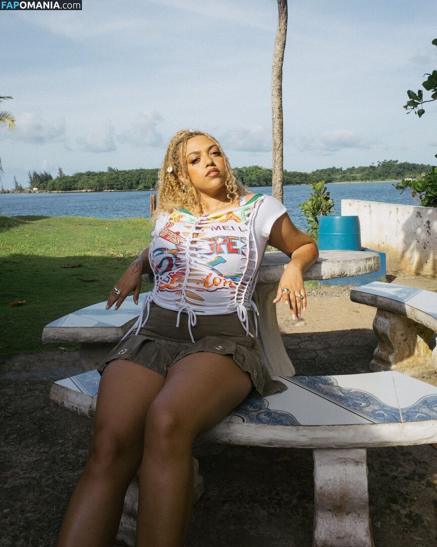 Mahalia Обнажённый OnlyFans  Утёкшее фото #2