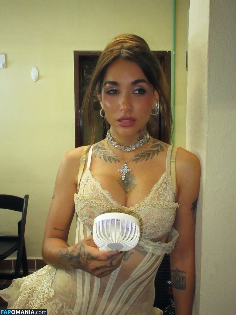 Maria Becerra / mariabecerra / u95023797 Обнажённый OnlyFans  Утёкшее фото #5