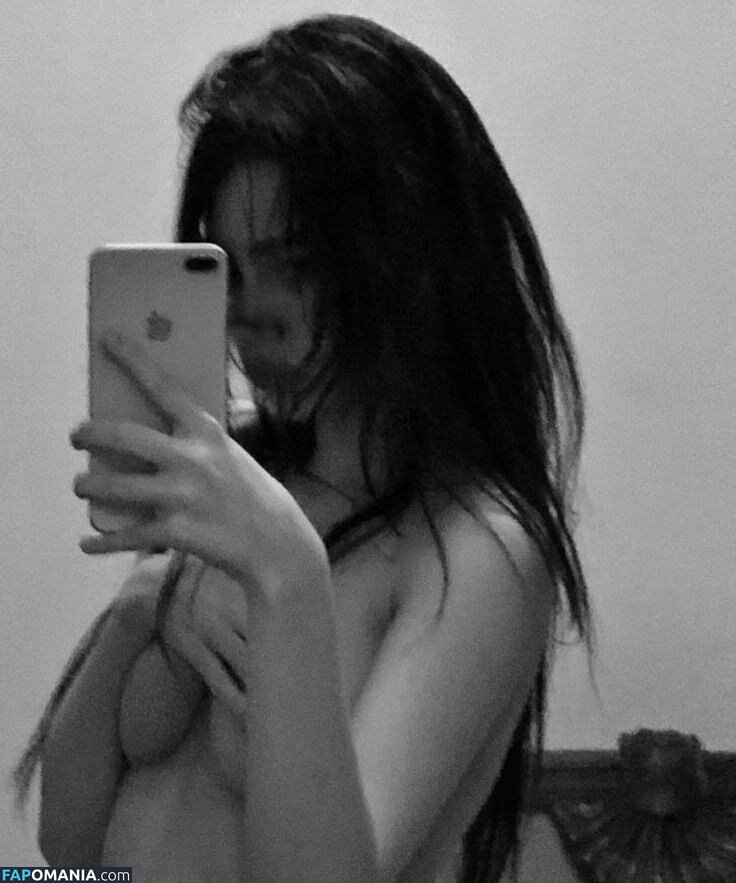 Marianna Mosesova / mariannamosesova / mosesovamarianna Обнажённый OnlyFans  Утёкшее фото #1
