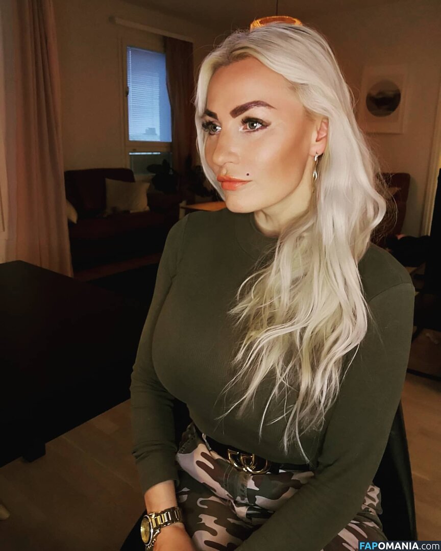 Marika Fingerroos / MarikaFinkku / fingerroos.marika / marikafingerroos Обнажённый OnlyFans  Утёкшее фото #50