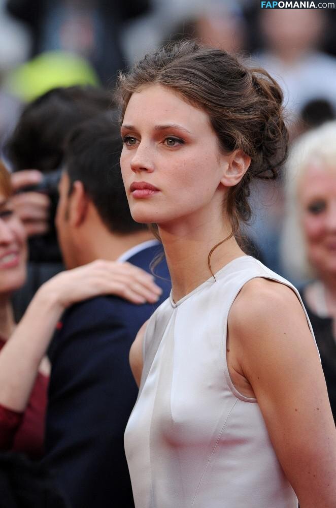 Marine Vacth / https: / marine_vacth / marinvacth Обнажённый OnlyFans  Утёкшее фото #7