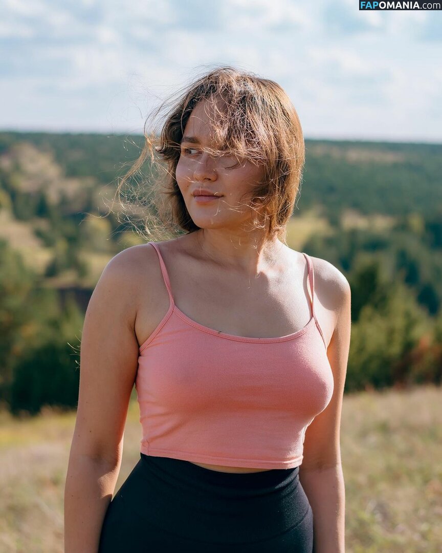 Marusya Shiklina / Marusya outdoors / marusya / marusya.shiklina Обнажённый OnlyFans  Утёкшее фото #35