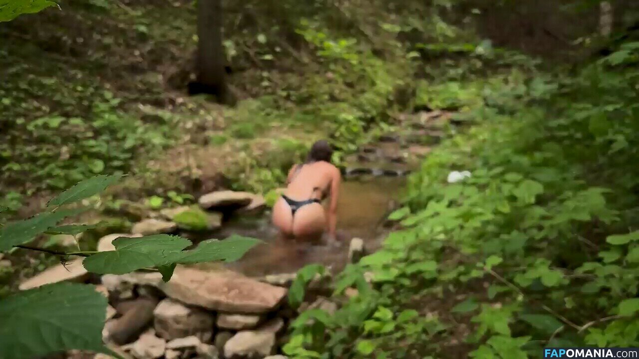 Marusya Shiklina / Marusya outdoors / marusya / marusya.shiklina Обнажённый OnlyFans  Утёкшее фото #37