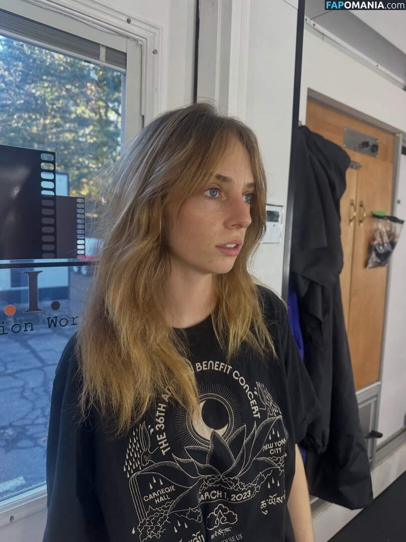 Maya Hawke / maya_hawke / neohawk2 Обнажённый OnlyFans  Утёкшее фото #478