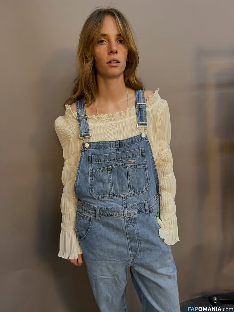 Maya Hawke / maya_hawke / neohawk2 Обнажённый OnlyFans  Утёкшее фото #479