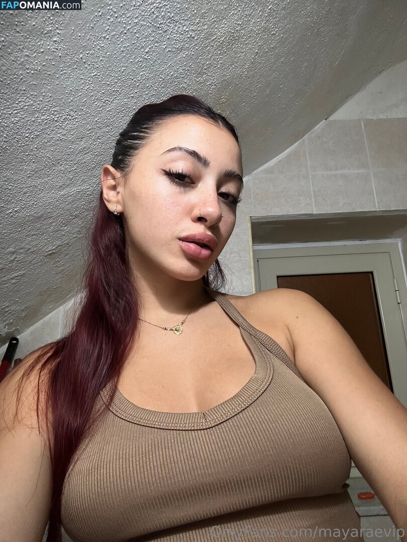 isaswan11 / maya / mayaraaee / mayaraeee Обнажённый OnlyFans  Утёкшее фото #18