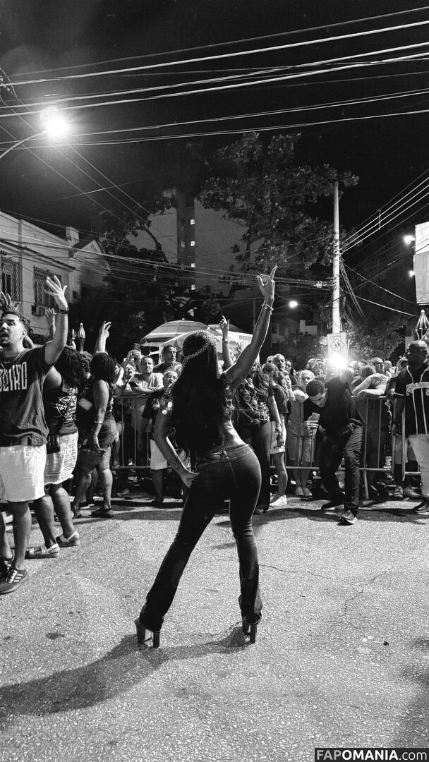 MC Rebecca / rebecca Обнажённый OnlyFans  Утёкшее фото #1