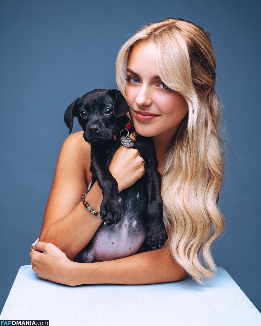 Mckenna Grace / mckennagrace / mckennagraceful Обнажённый OnlyFans  Утёкшее фото #183