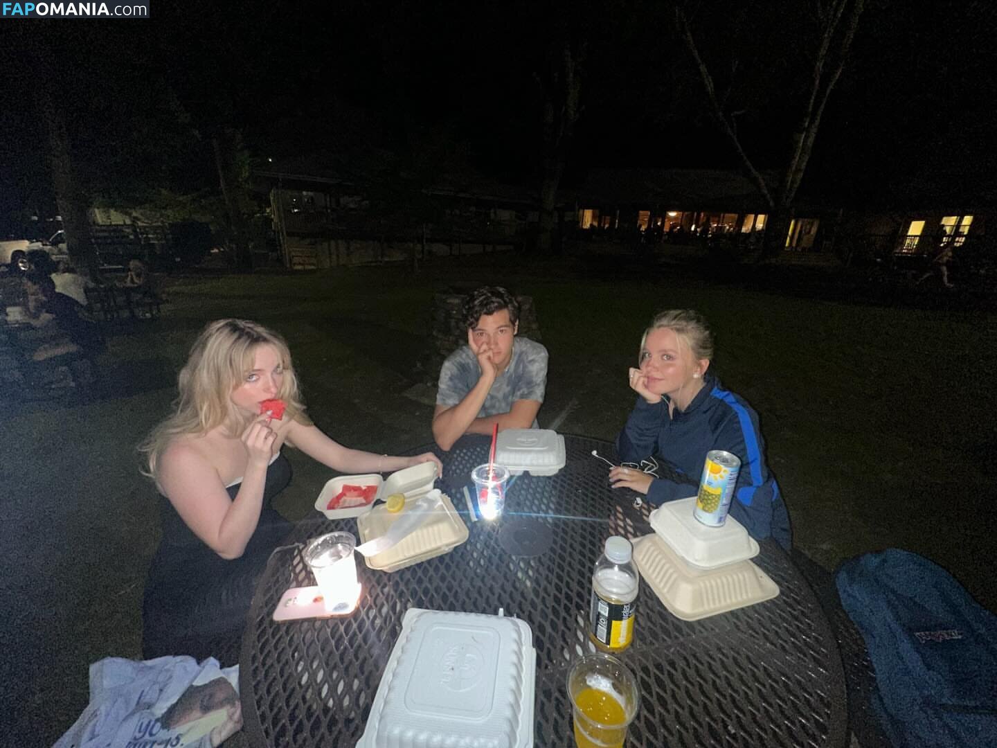 Mckenna Grace / mckennagrace / mckennagraceful Обнажённый OnlyFans  Утёкшее фото #188