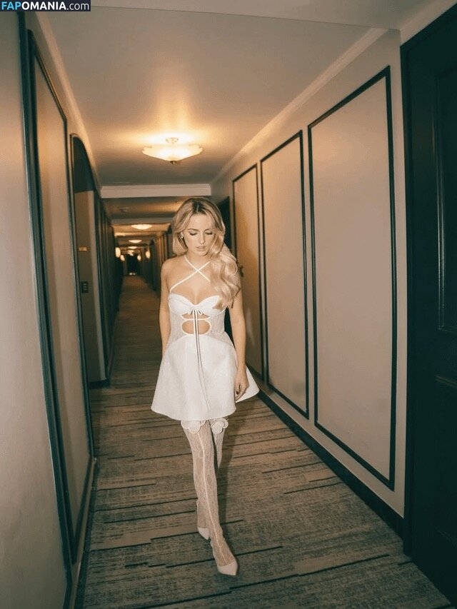 Mckenna Grace / https: / mckennagrace / mckennagraceful Обнажённый OnlyFans  Утёкшее фото #244