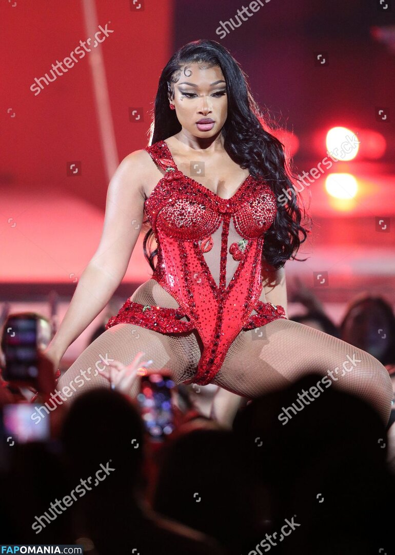 Megan Thee Stallion / megan_renee316 / theestallion Обнажённый OnlyFans  Утёкшее фото #32