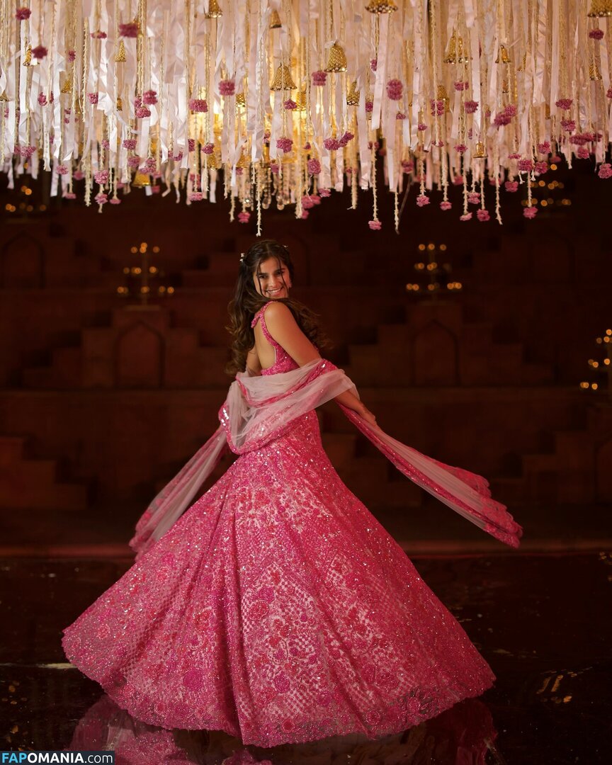 Meghna Kaur / shetroublemaker Обнажённый OnlyFans  Утёкшее фото #6