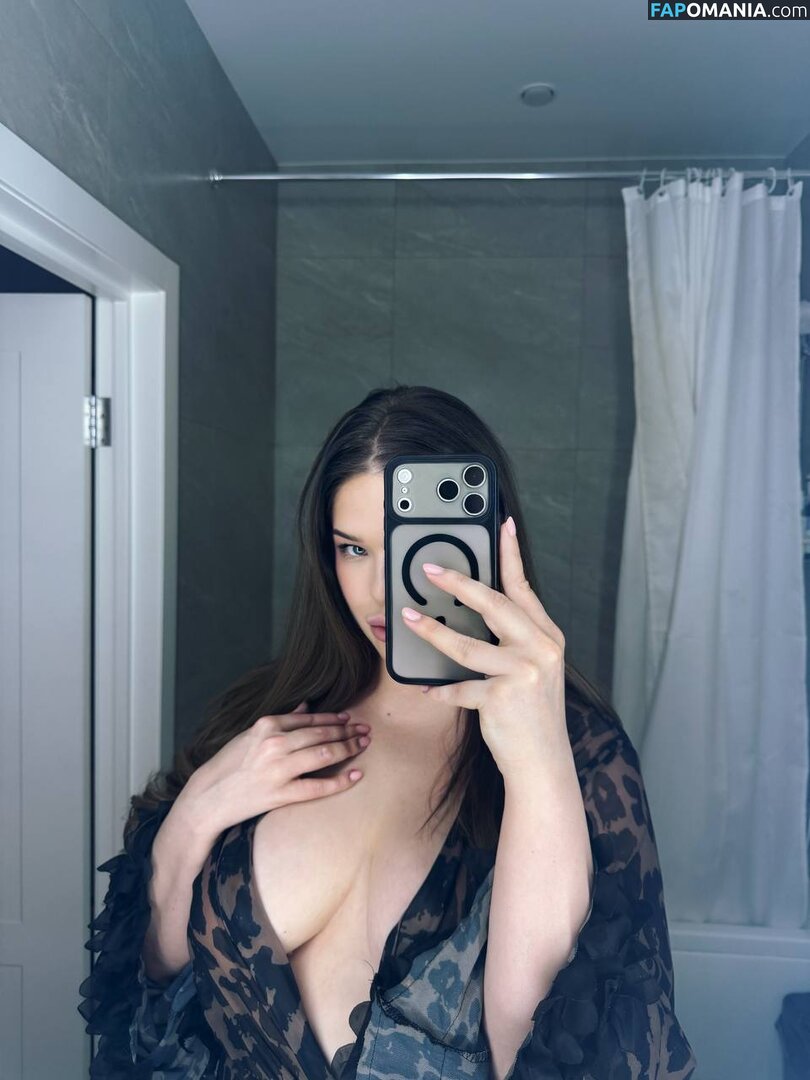 mi.saifutdinova / mi_saifutdinova / Мила Сайфутдинова Обнажённый OnlyFans  Утёкшее фото #4