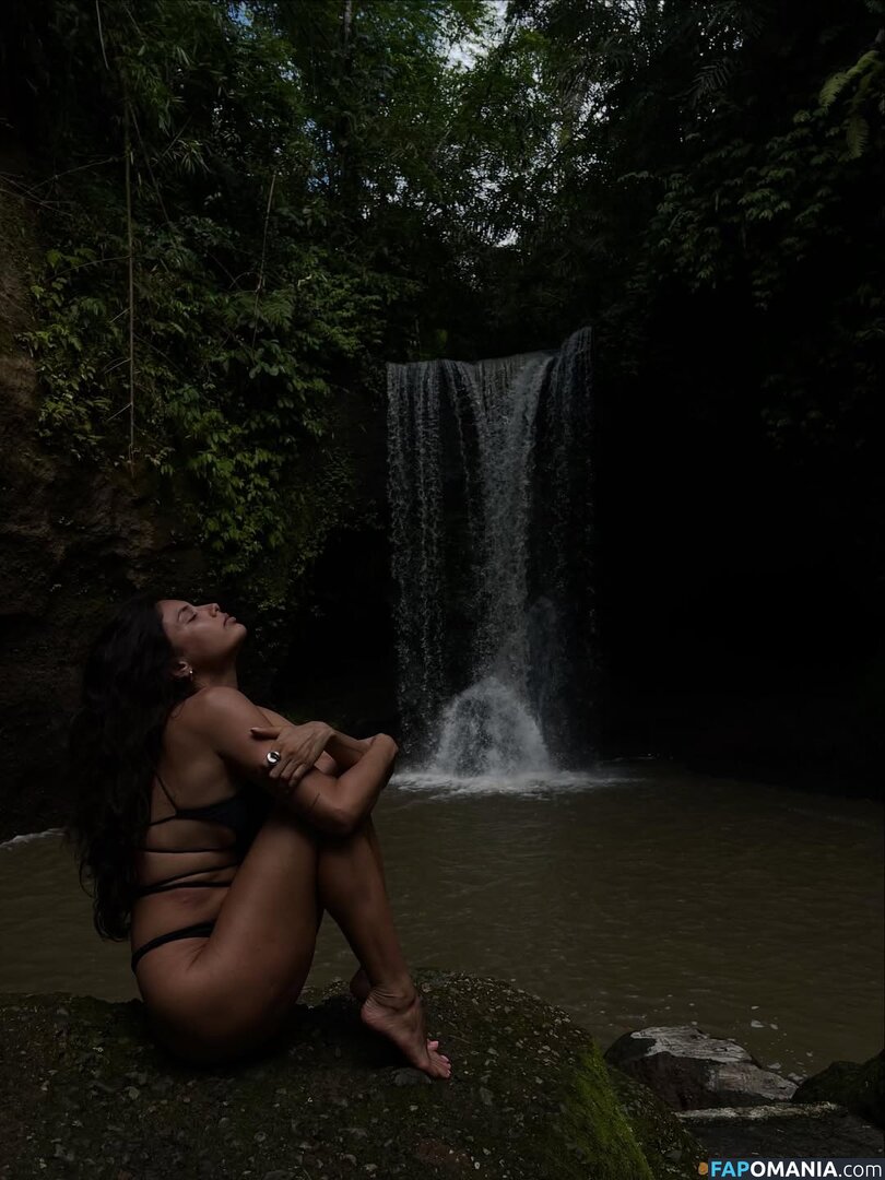 Michelle Andrade / https: / mish_andrade / mishvirmish Обнажённый OnlyFans  Утёкшее фото #7